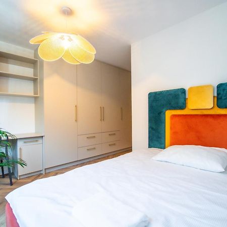 Apartament Mikolowska Z Balkonem Gliwice Bagian luar foto