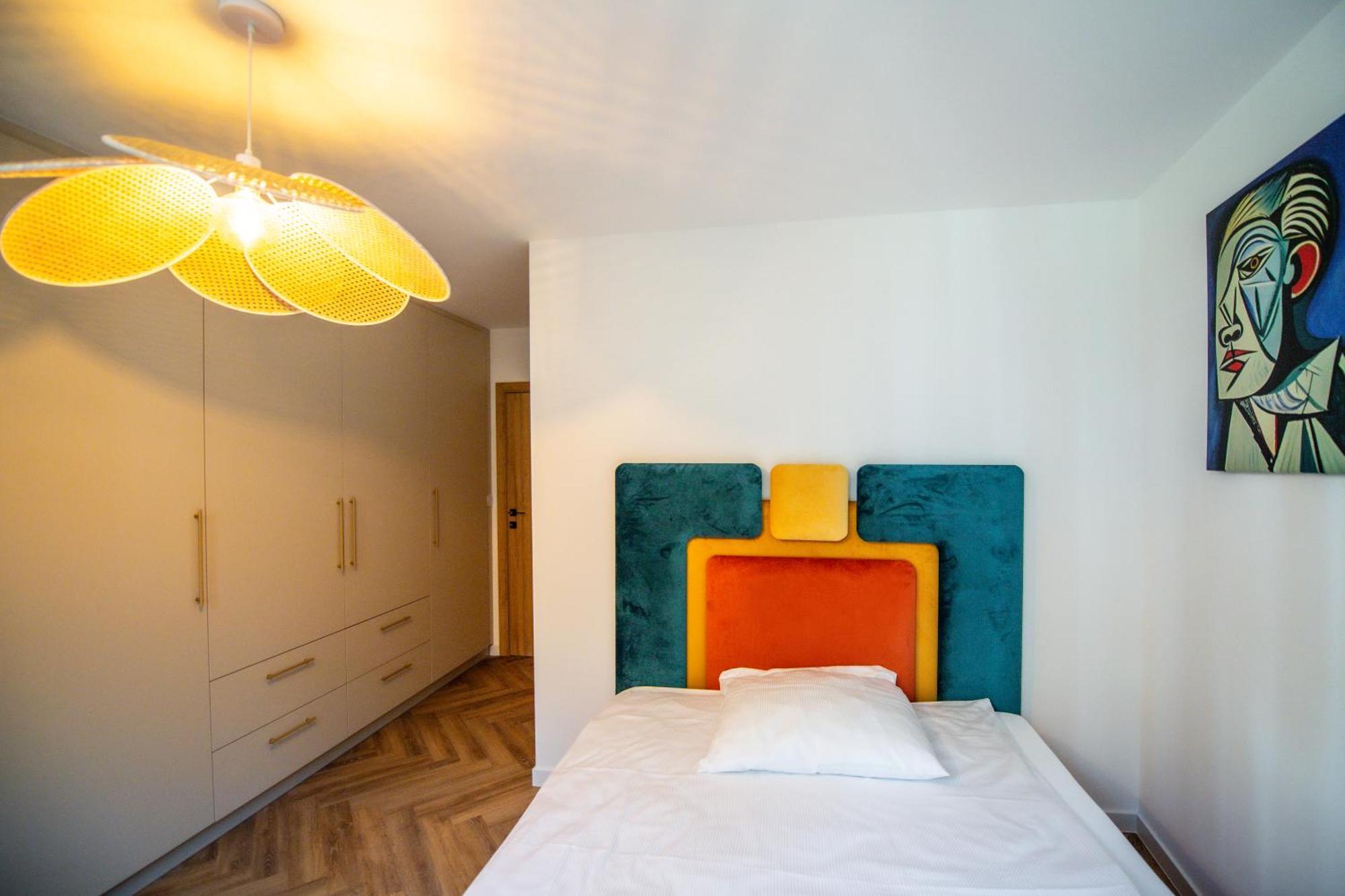 Apartament Mikolowska Z Balkonem Gliwice Bagian luar foto