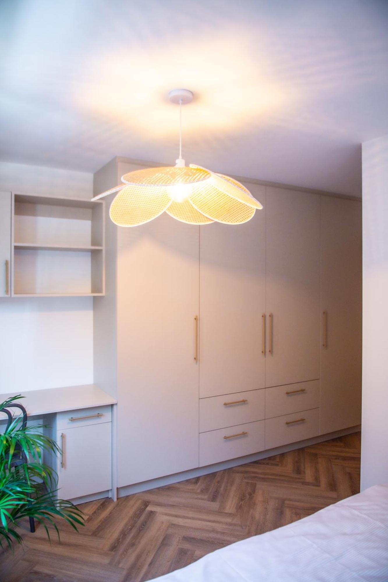 Apartament Mikolowska Z Balkonem Gliwice Bagian luar foto