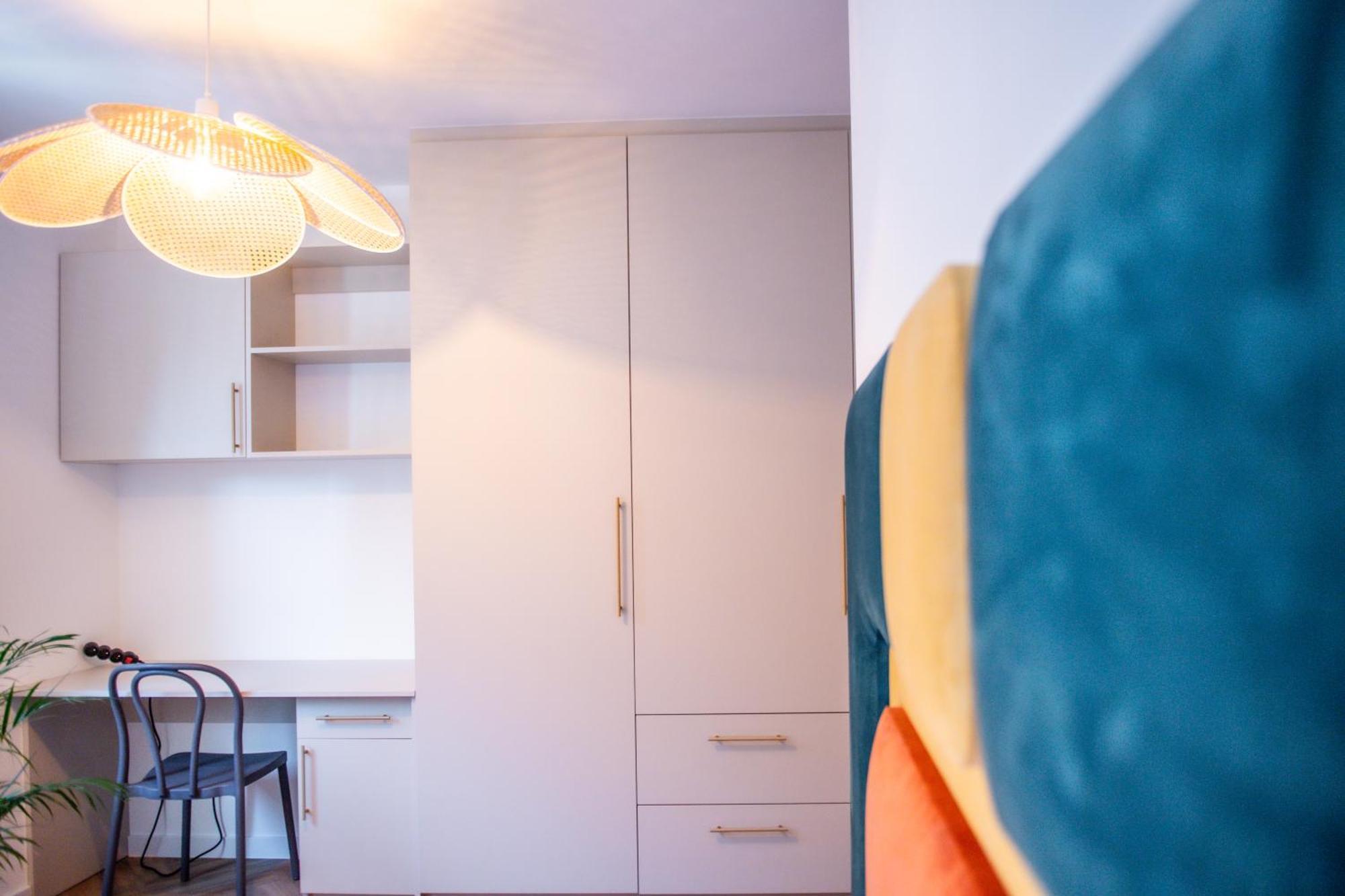 Apartament Mikolowska Z Balkonem Gliwice Bagian luar foto