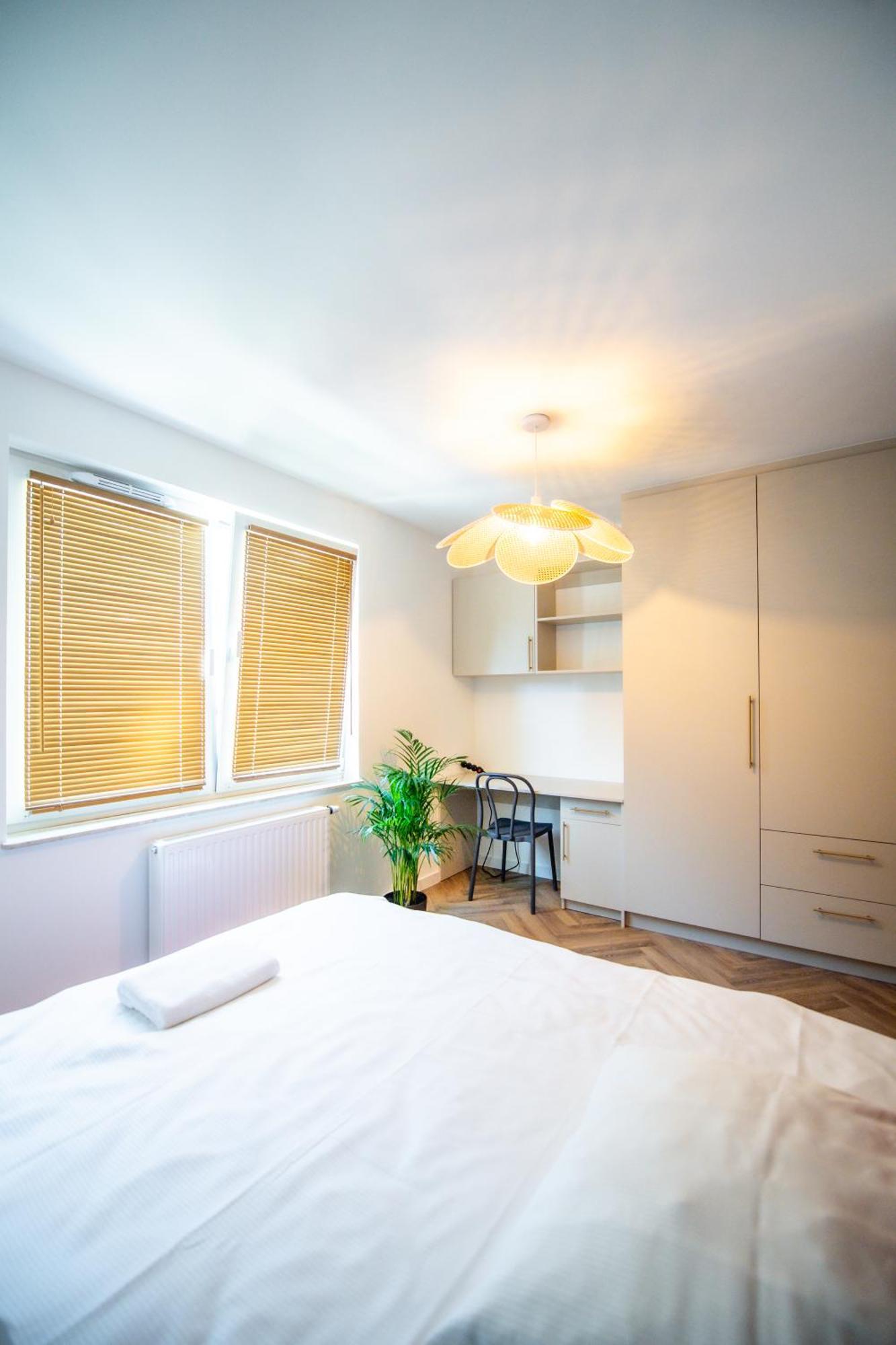 Apartament Mikolowska Z Balkonem Gliwice Bagian luar foto